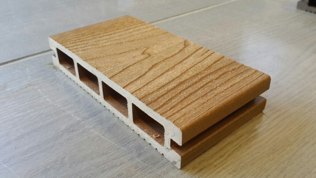 deck-pvc-roble-clásico